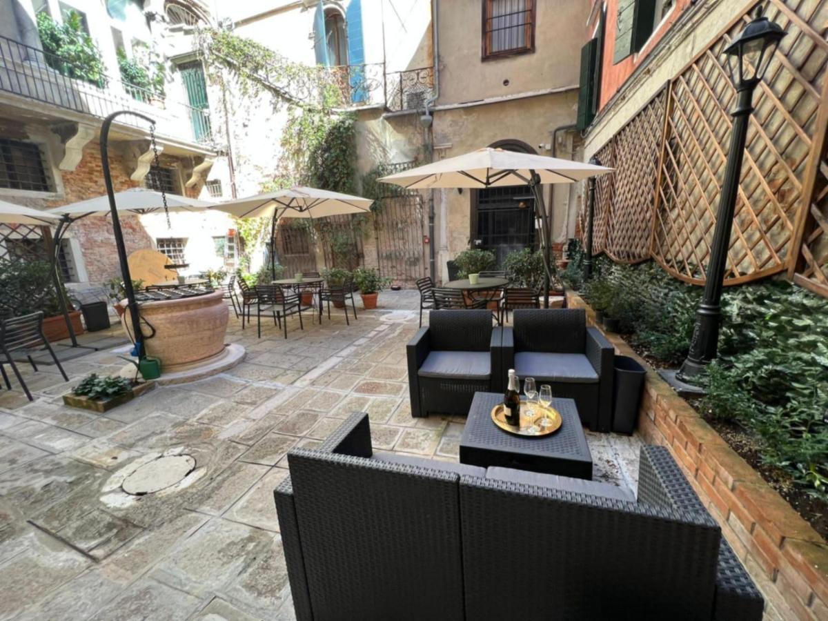 Corte Del Doge Di Rialto 베니스 외부 사진