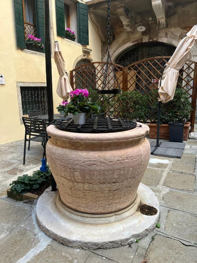 Corte Del Doge Di Rialto 베니스 외부 사진